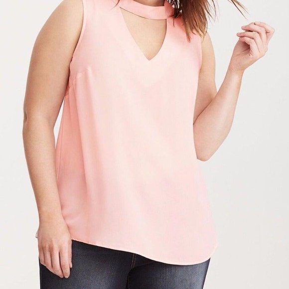 NWT Torrid Pink Mock Neck Tank, Size 2 - Picture 2 of 6